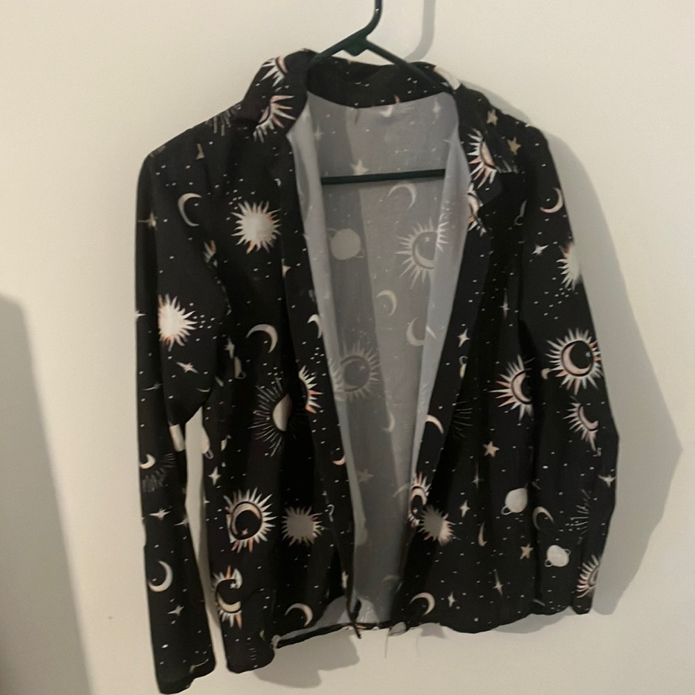 Thin material,thrifted,